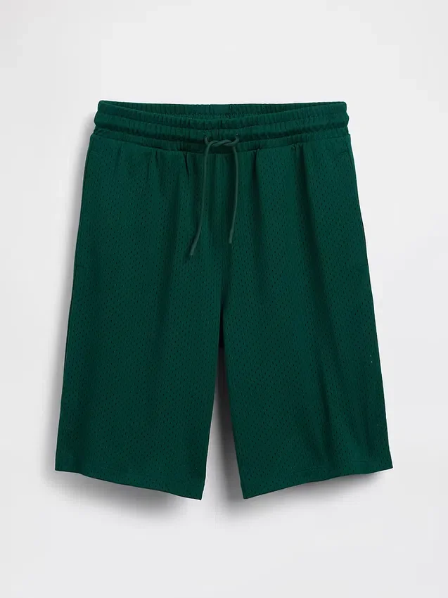 Pantalones cortos deportivos de malla para niños de 8"