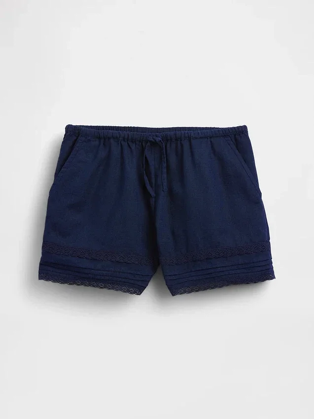 Pantalones cortos fáciles de poner para niños de lino y algodón con ribete de encaje