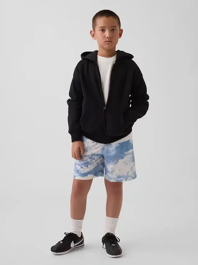 Pantalones cortos GapFit de malla reciclada de 6" para niños
