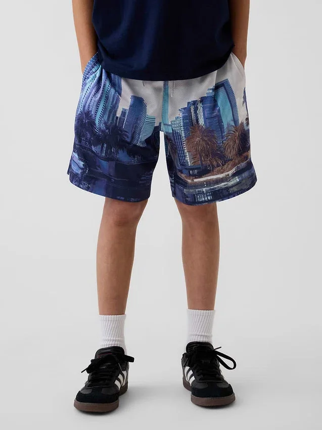 Pantalones cortos GapFit de malla reciclada de 6" para niños