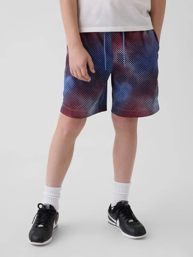 Pantalones cortos GapFit de malla reciclada de 6" para niños