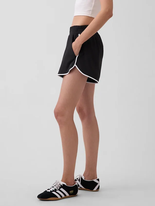 Pantalones cortos GapFit Tech de talle alto