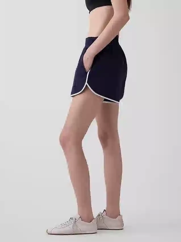Pantalones cortos GapFit Tech de talle alto