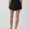 Pantalones cortos GapFit Tech de talle alto
