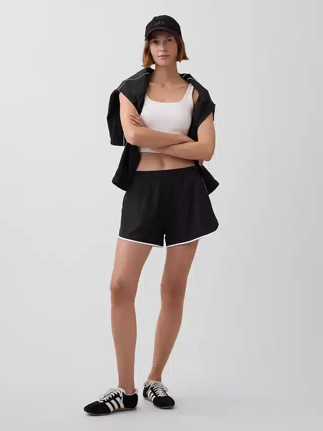 Pantalones cortos GapFit Tech de talle alto