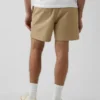 Pantalones cortos holgados de 5.5"