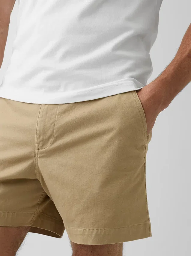 Pantalones cortos holgados de 5.5"