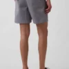 Pantalones cortos holgados de 7"