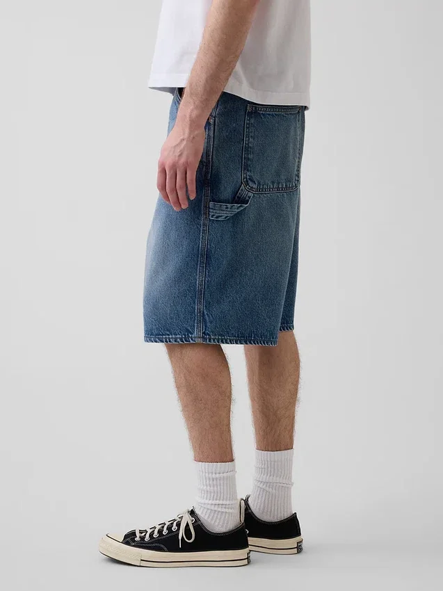 Pantalones cortos holgados de mezclilla estilo carpintero de 10.5"