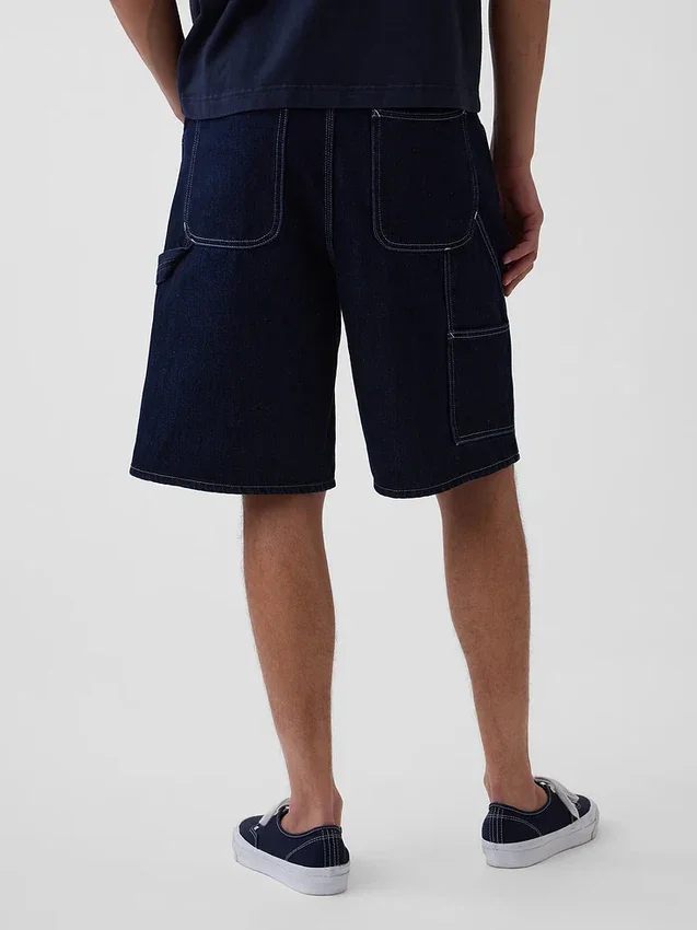Pantalones cortos holgados de mezclilla estilo carpintero de 10.5"