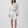 Pantalones cortos holgados ultrasuaves de 8" con talle medio