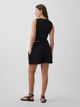Pantalones cortos premamá fáciles de poner por debajo del vientre