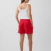 Pantalones cortos premamá fáciles de poner por debajo del vientre