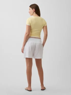 Pantalones cortos premamá fáciles de poner por debajo del vientre