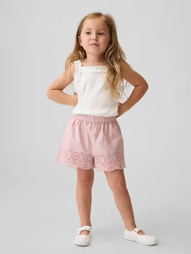 Pantalones cortos sin cordón con dobladillo de ojales para bebés y niños pequeños