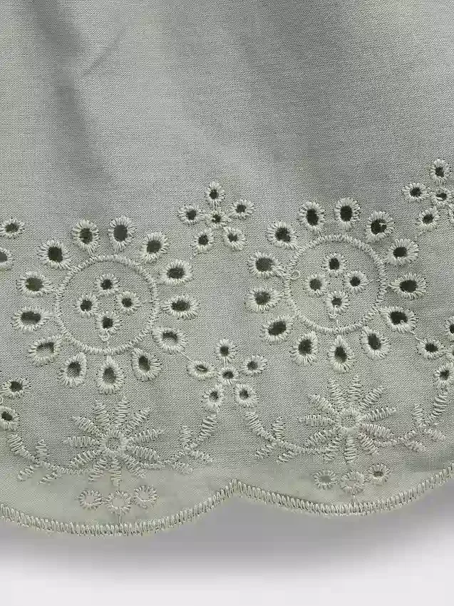 Pantalones cortos sin cordón con dobladillo de ojales para bebés y niños pequeños