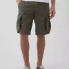 Pantalones cortos tipo cargo de corte holgado de 11"