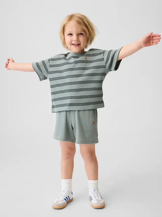 Pantalones cortos tipo waffle sin cordón para bebés y niños pequeños