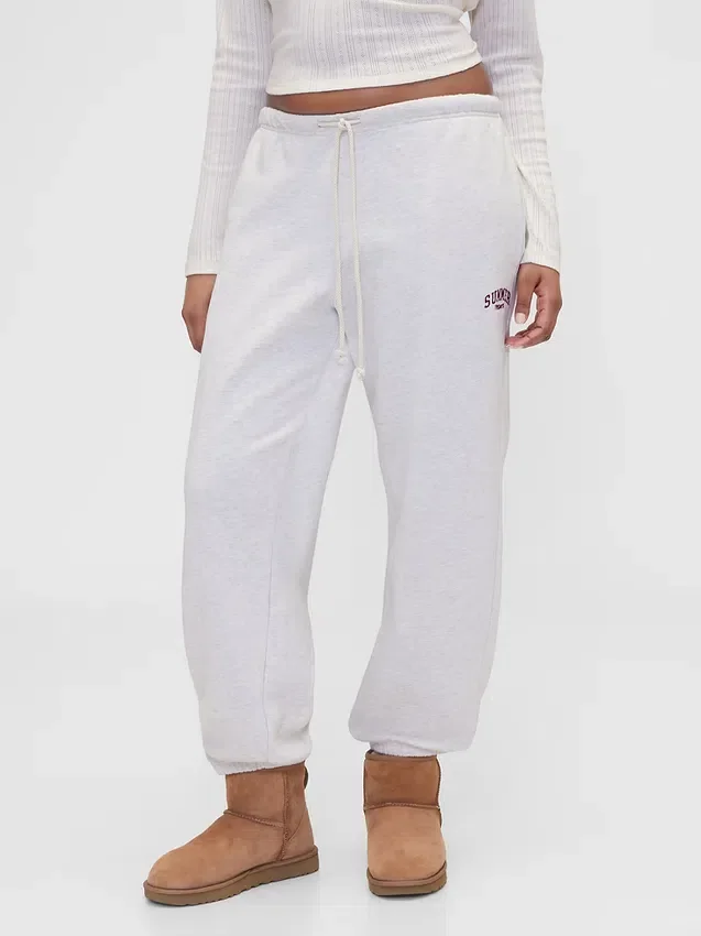Pantalones de chándal Gap × Summer Fridays de tejido grueso y corte relajado con logo