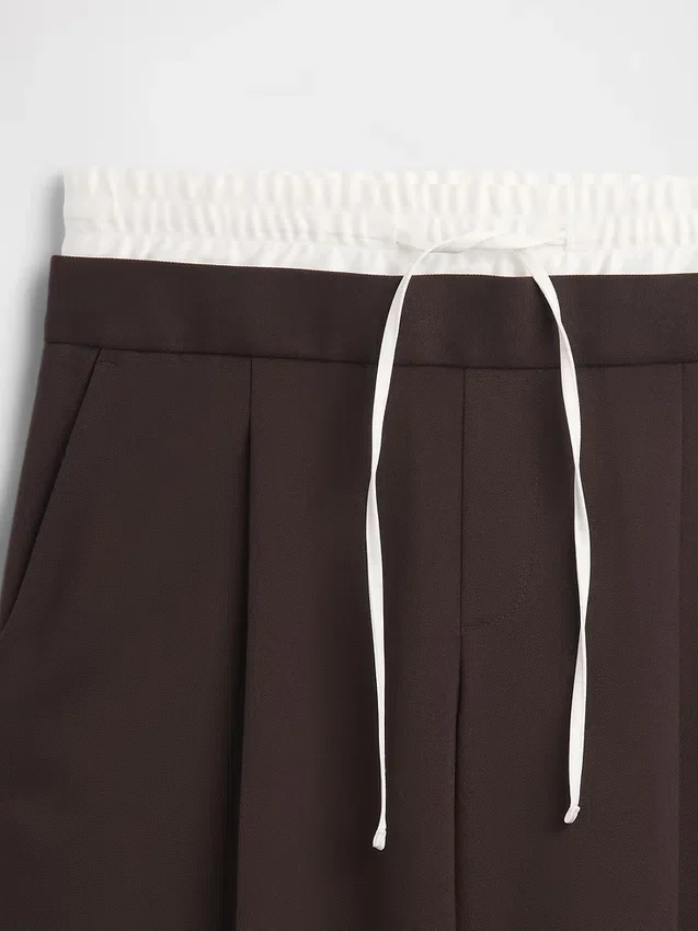 Pantalones de cintura media con doble cintura
