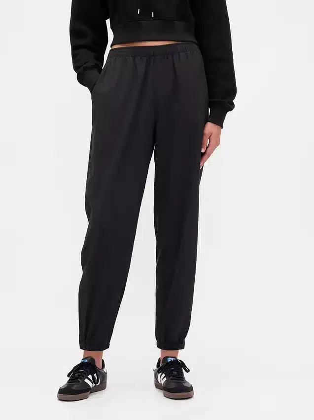 Pantalones de jogging GapFit Tech de talle alto con cremallera en el dobladillo