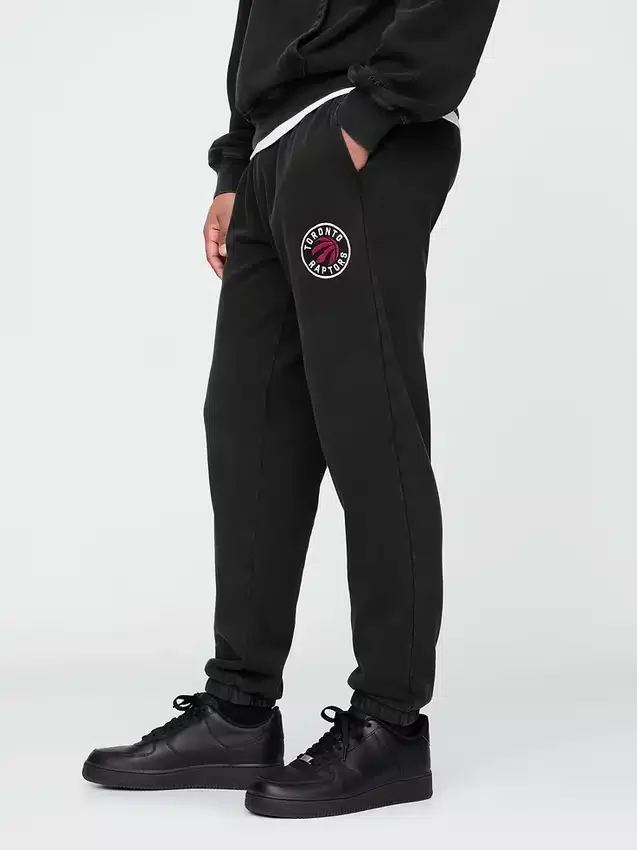 Pantalones de jogging gruesos con el logotipo de los Toronto Raptors de la NBA