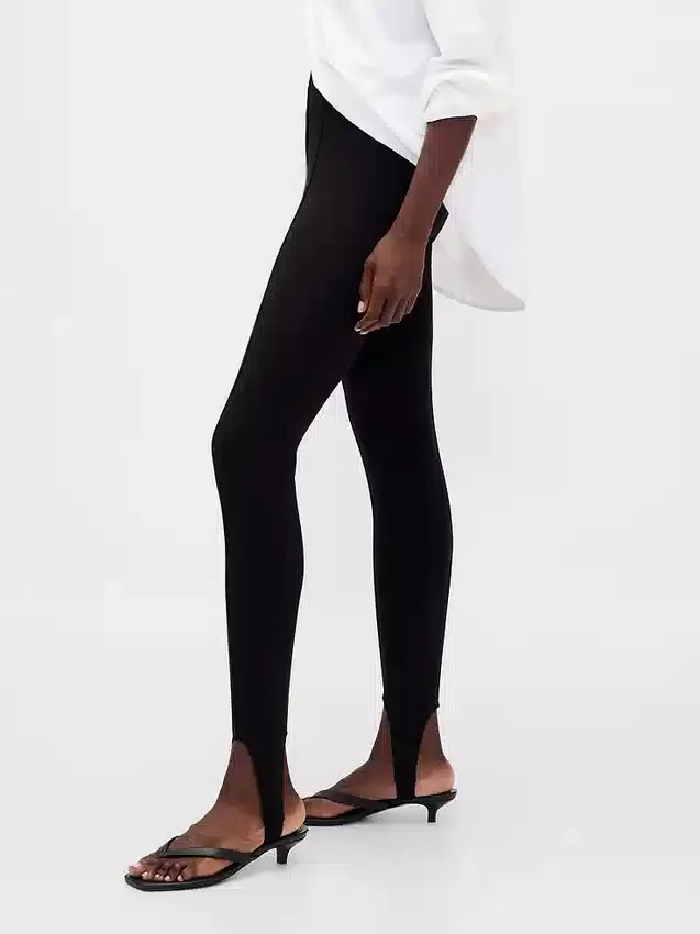 Pantalones de talle alto con estribos de doble tejido