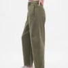 Pantalones de talle medio de sarga con corte de barril