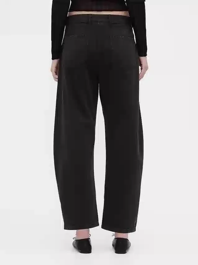Pantalones de talle medio de sarga con corte de barril