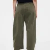Pantalones de talle medio de sarga con corte de barril