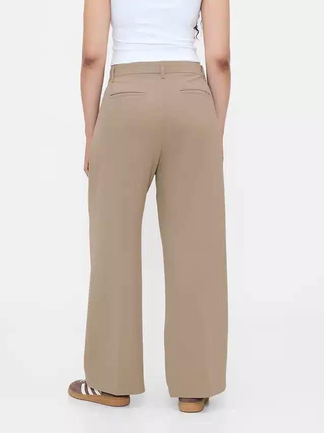 Pantalones de tiro bajo con pliegues y pierna ancha 365