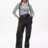 Pantalones holgados de cuero vegano de talle medio