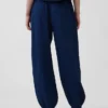 Pantalones joggers de mezclilla de gasa de algodón con corte Easy Barrel