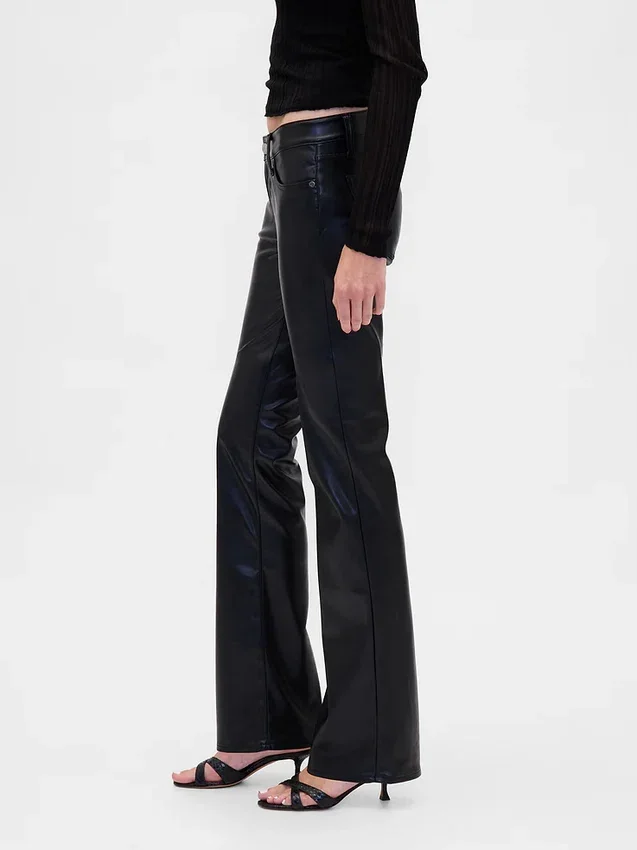 Pantalones largos y ajustados de cuero vegano reciclado de talle bajo