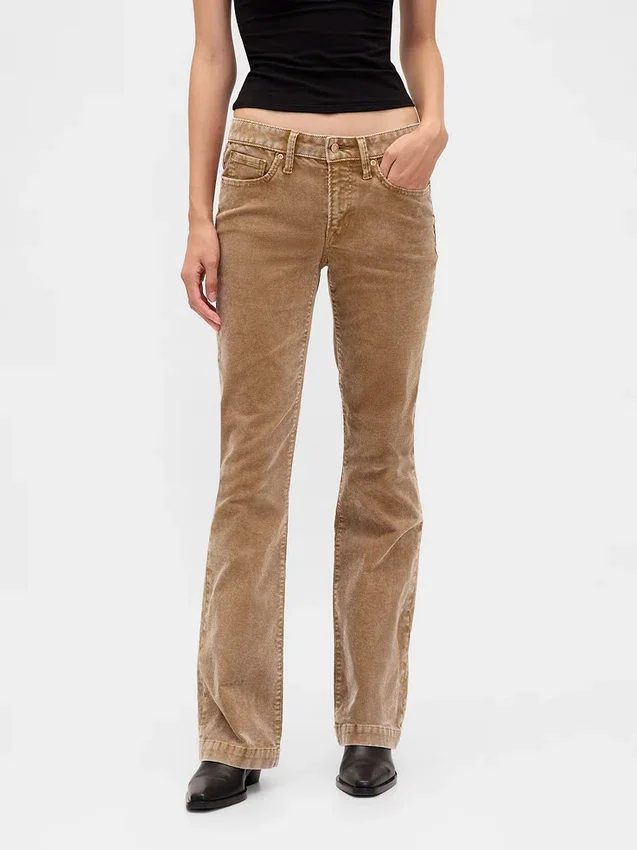 Pantalones largos y ajustados de pana de talle bajo
