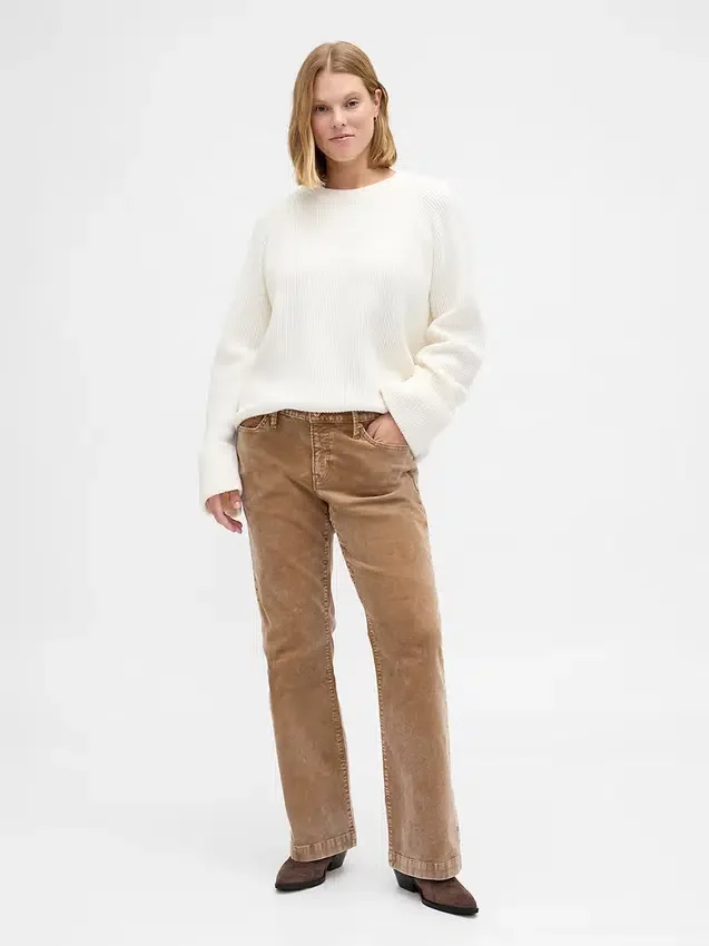 Pantalones largos y ajustados de pana de talle bajo