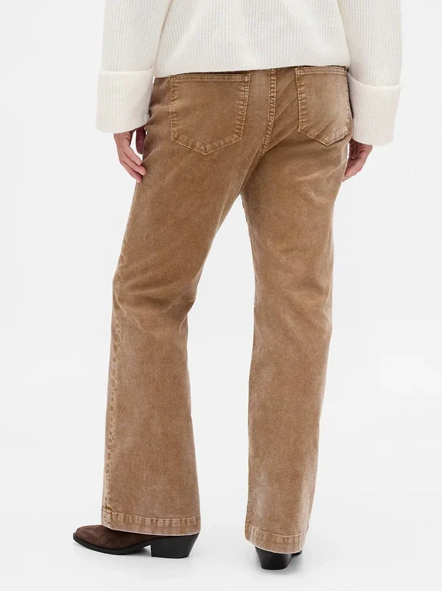 Pantalones largos y ajustados de pana de talle bajo
