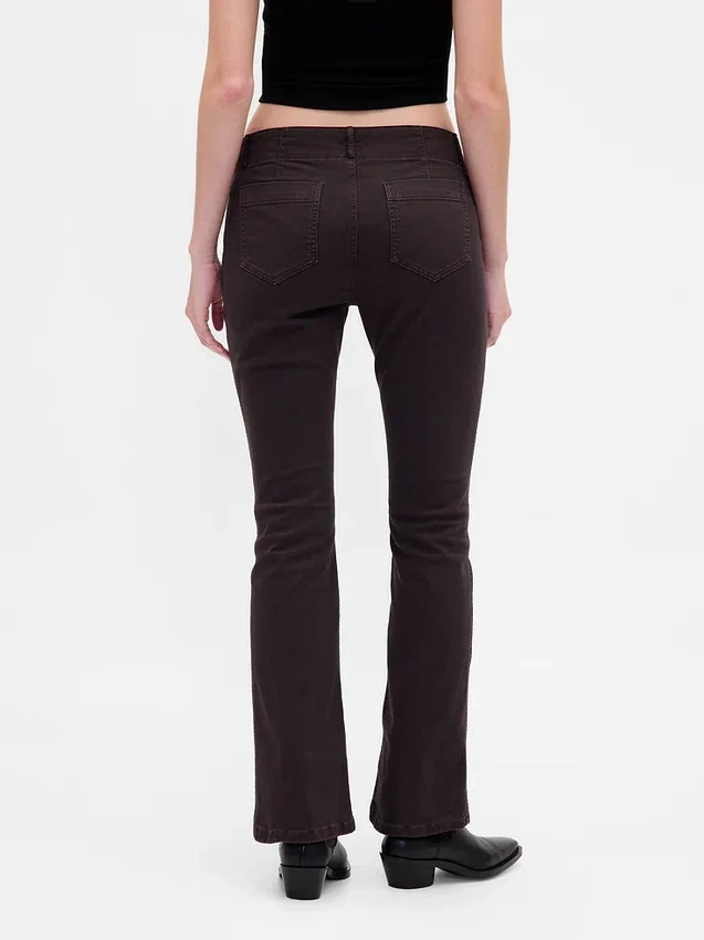 Pantalones largos y ajustados de sarga de talle bajo