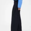Pantalones plisados de talle alto con corte en arco de GAP × Victoria Beckham