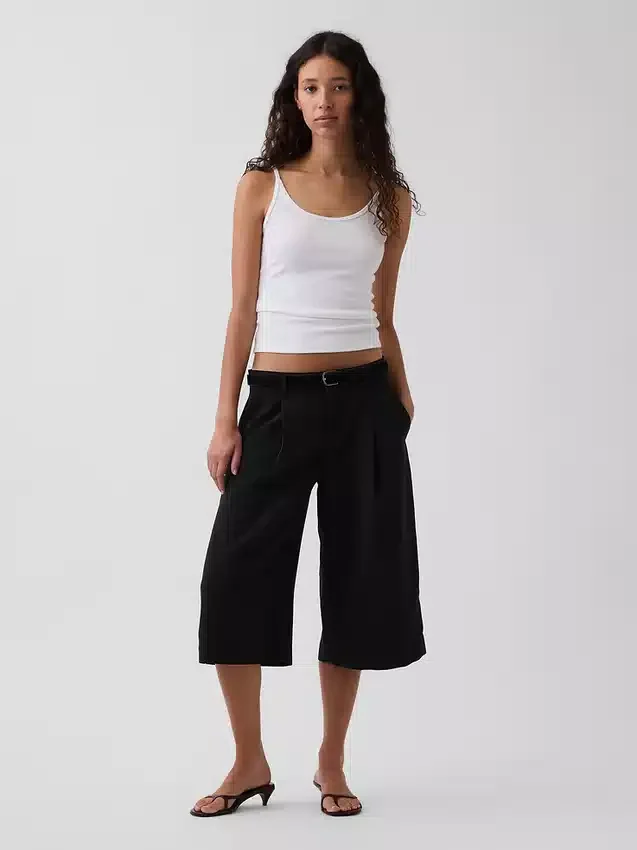 Pantalones tipo culotte de talle bajo