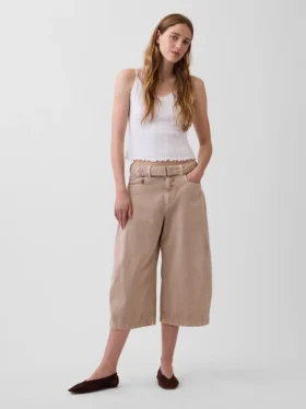 Pantalones tipo culotte de talle medio con cinturón