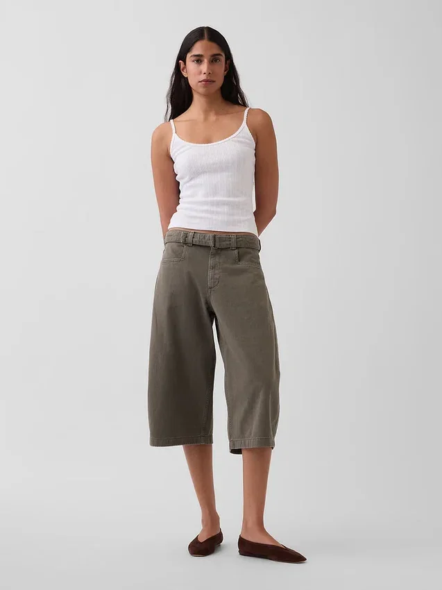 Pantalones tipo culotte de talle medio con cinturón