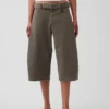 Pantalones tipo culotte de talle medio con cinturón