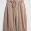 Pantalones tipo culotte de talle medio con cinturón