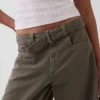Pantalones tipo culotte de talle medio con cinturón