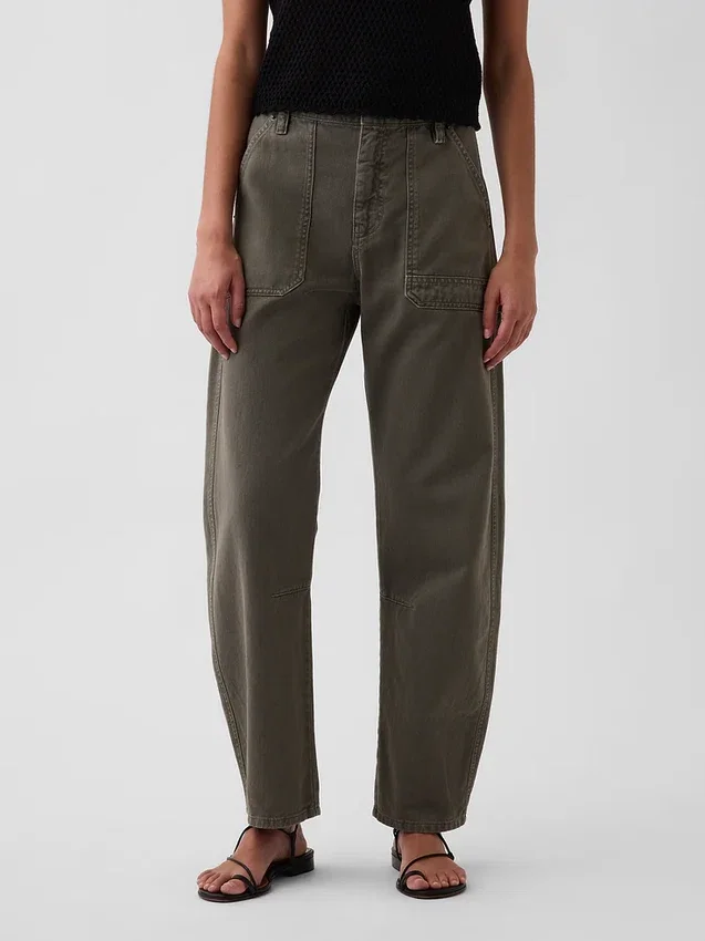 Pantalones utilitarios de talle medio hasta el tobillo