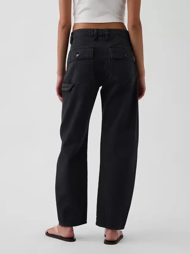 Pantalones utilitarios de talle medio hasta el tobillo