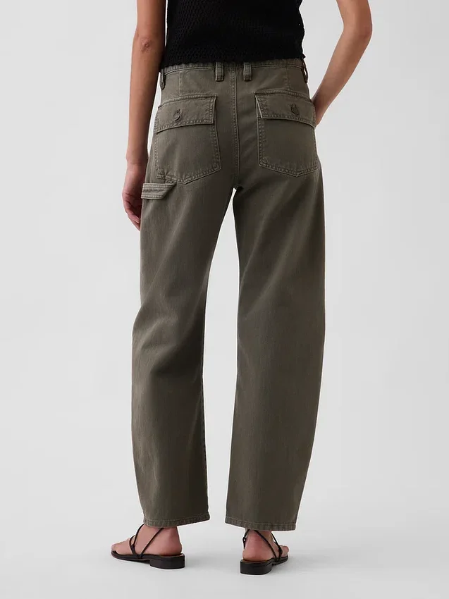 Pantalones utilitarios de talle medio hasta el tobillo