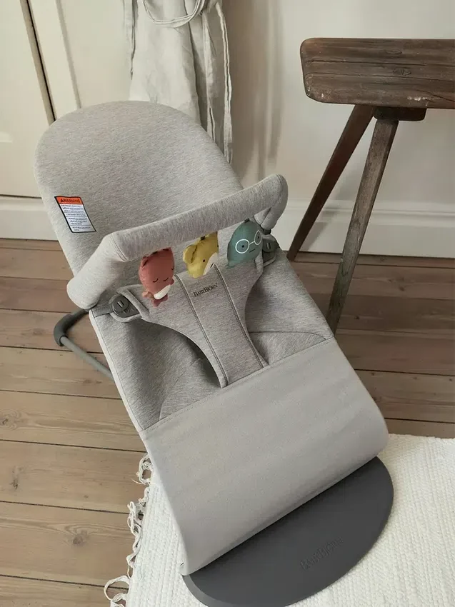 Paquete Bliss de BabyBjörn con hamaca de jersey 3D y peluche