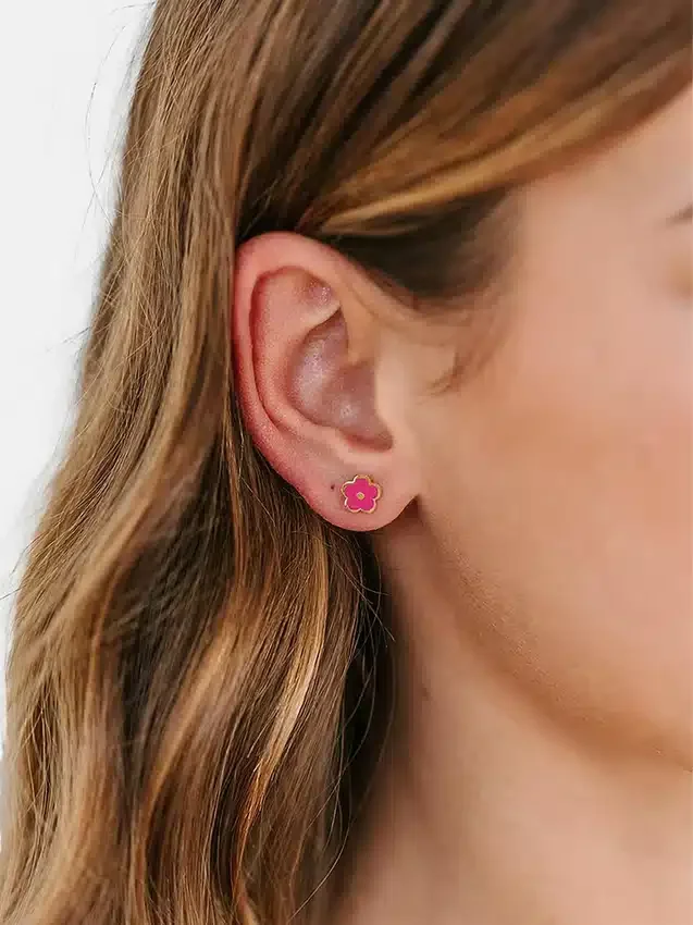 Pendientes de rosca con flor rosa intenso de Pierced Co